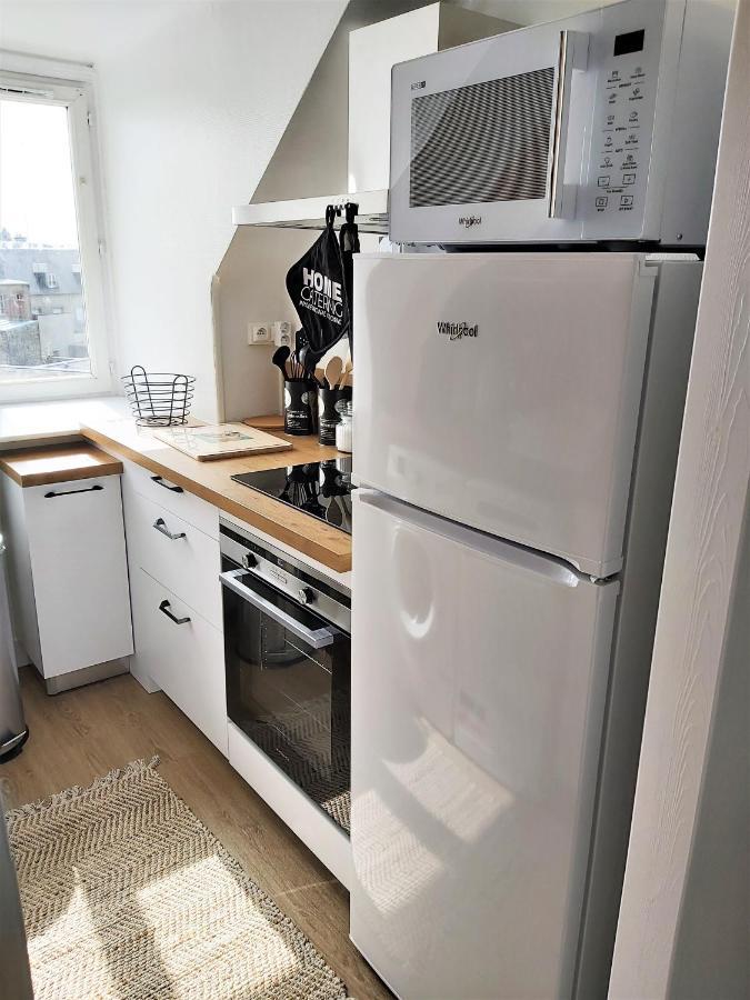 "Un Air De Jazz" Appartement T2 En Plein Centre-Ville Renove Coutances Exterior photo